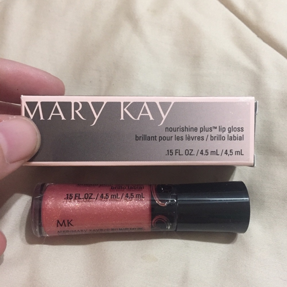 Fancy Nancy Nourishine lipgloss